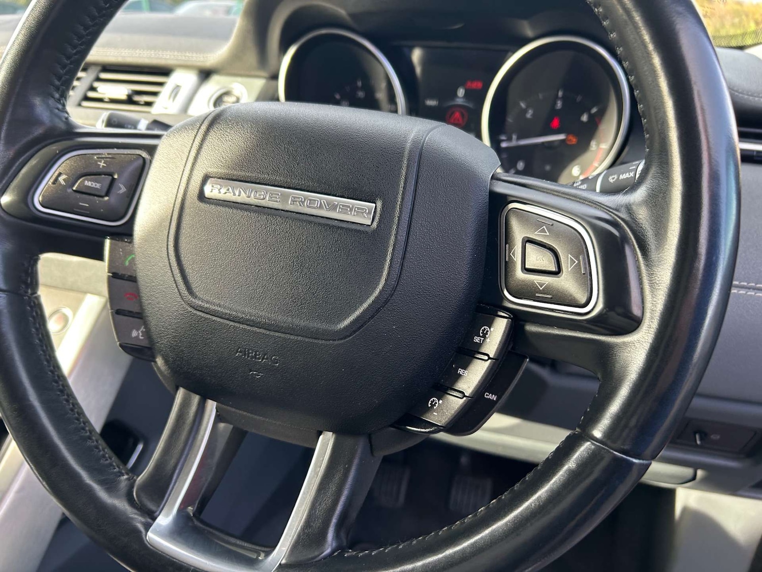 Used Land Rover Range Rover Evoque 2017 for sale - 76414872: Photo 47