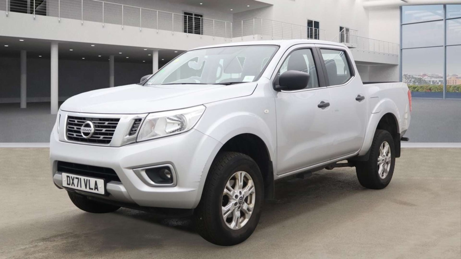 Used Nissan Navara 2021 for sale - 76416825: Photo 2