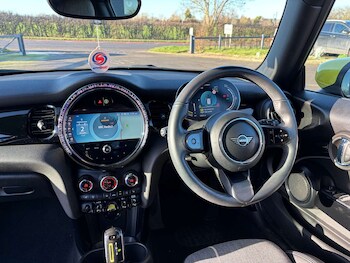 Used MINI Hatch 2021 for sale - 76973920: Photo