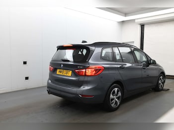 Used Land Rover Discovery Sport 2019 for sale - 77470114: Photo