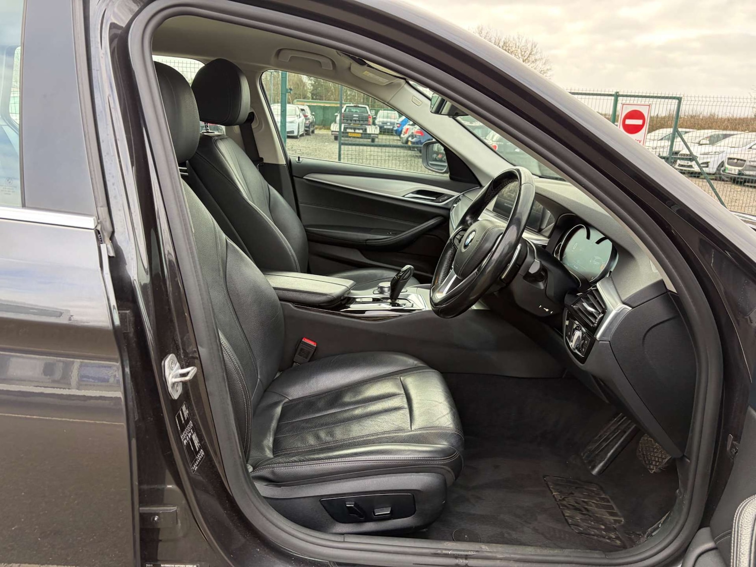 Used BMW 5 Series 2018 for sale - 77644038: Photo 41