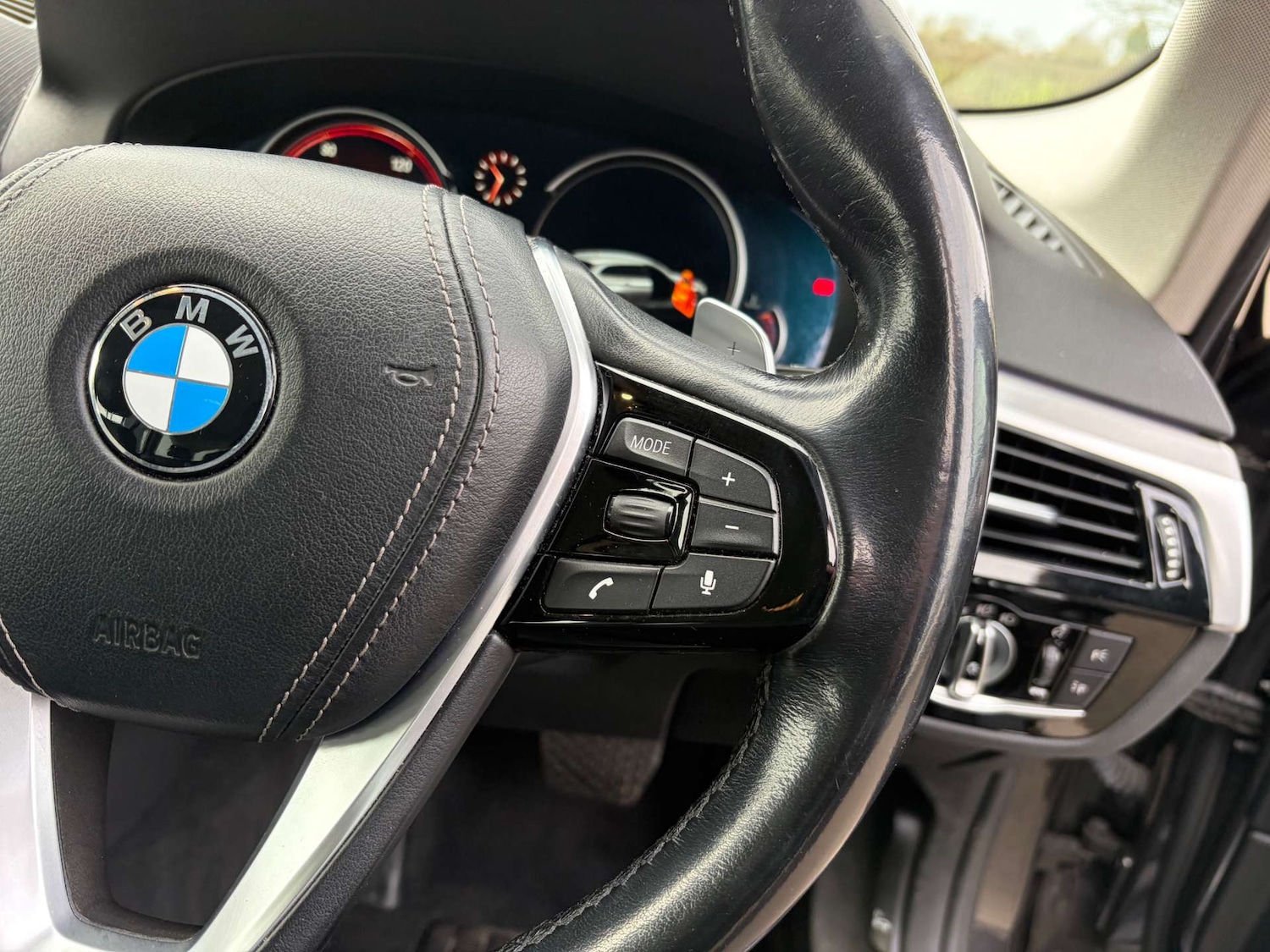 Used BMW 5 Series 2018 for sale - 77644038: Photo 47