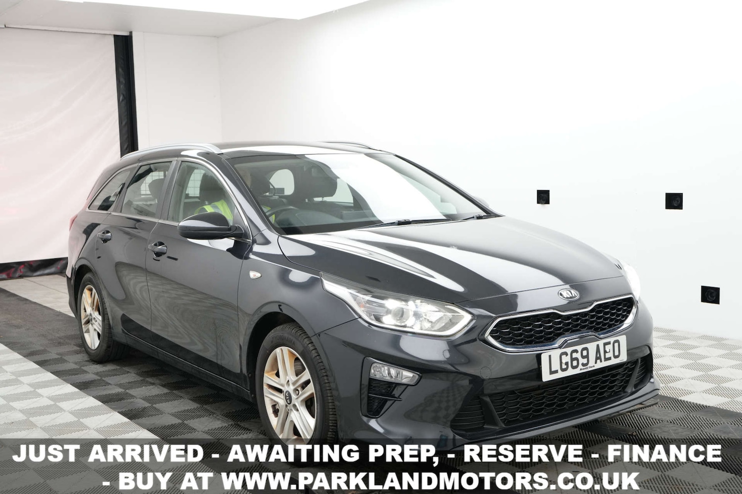 Used Kia Ceed 2019 for sale - 76352628: Photo 1