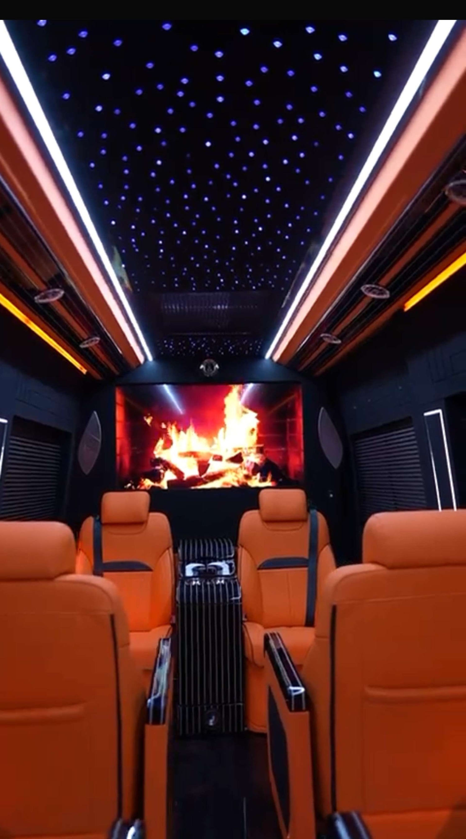 Used Mercedes-Benz V-Class 2025 for sale - 78125408: Photo 21