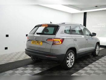 Used Skoda Karoq 2019 for sale - 75725951: Photo