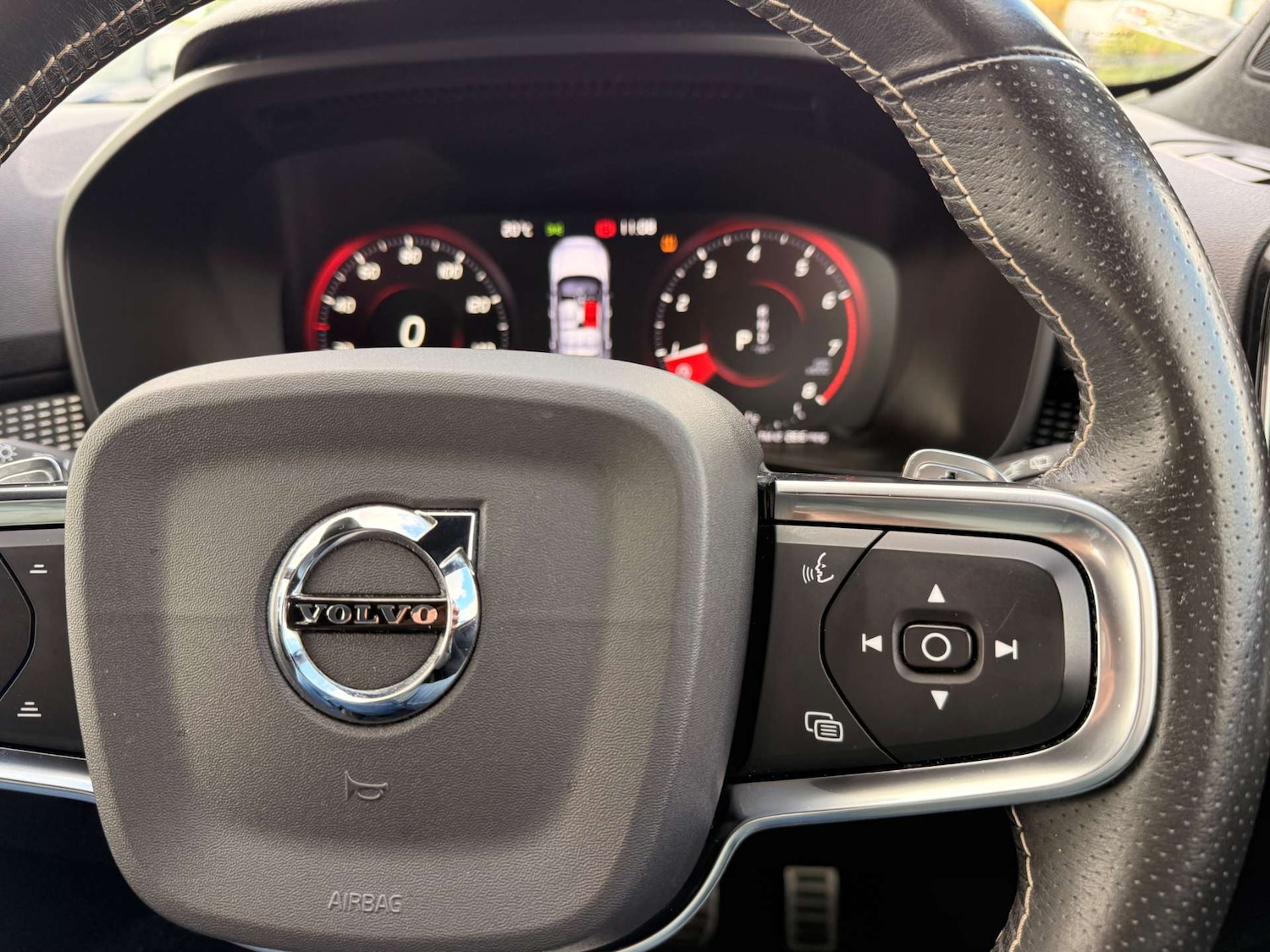 Used Volvo XC40 2020 for sale - 76601603: Photo 29