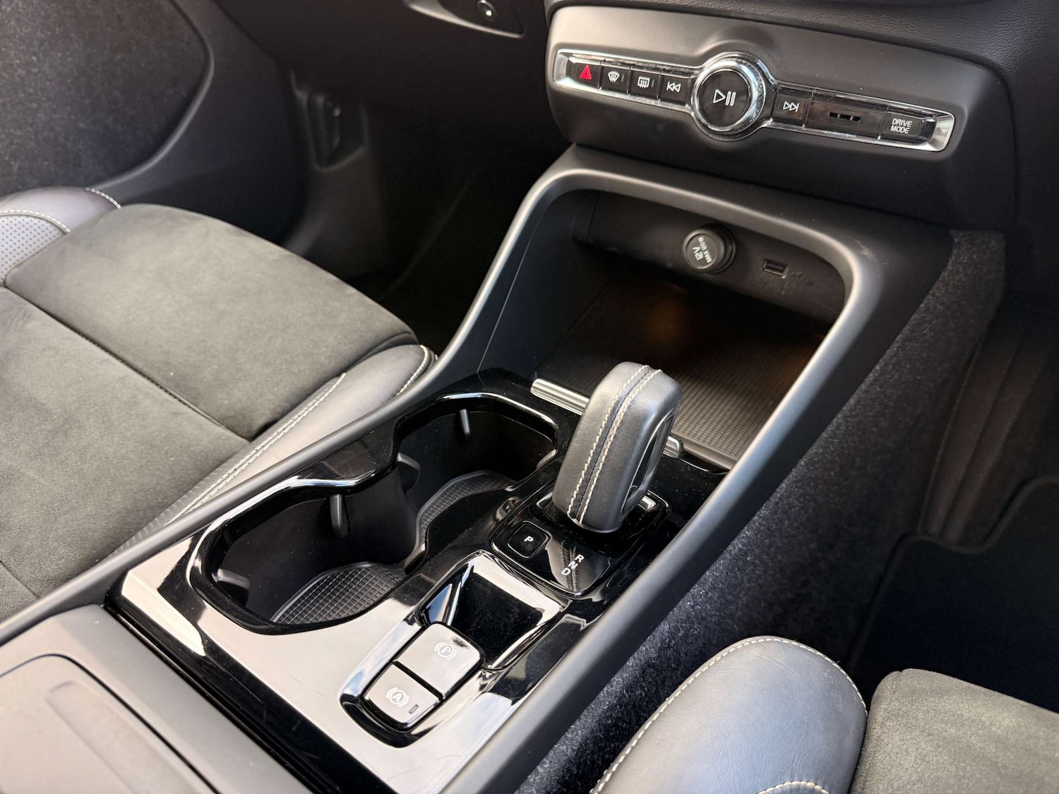 Used Volvo XC40 2020 for sale - 76601603: Photo 30