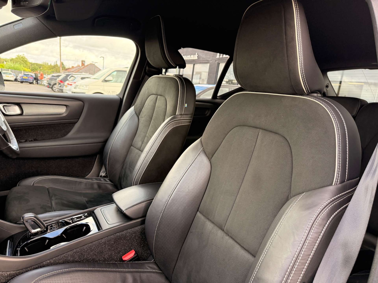 Used Volvo XC40 2020 for sale - 76601603: Photo 32