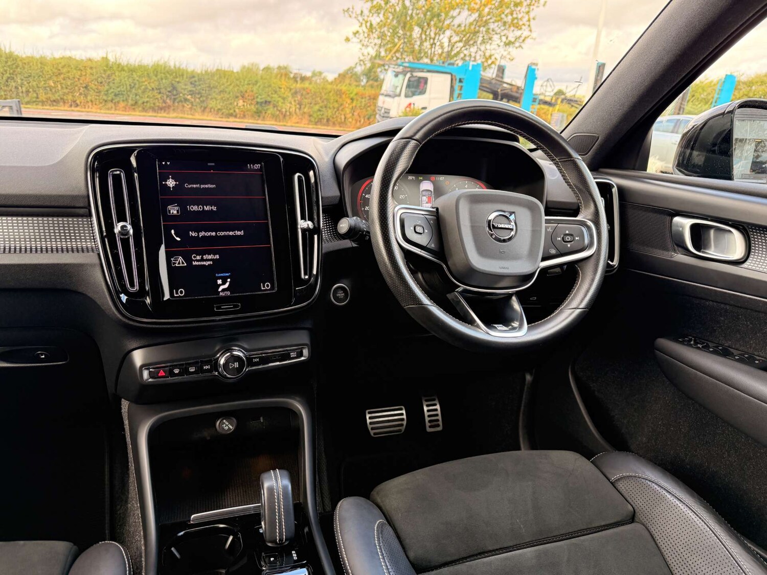 Used Volvo XC40 2020 for sale - 76601603: Photo 35