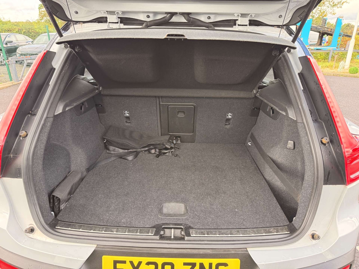 Used Volvo XC40 2020 for sale - 76601603: Photo 44