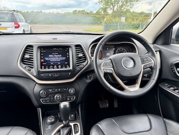 Used Jeep Cherokee 2015 for sale - 78628464: Photo