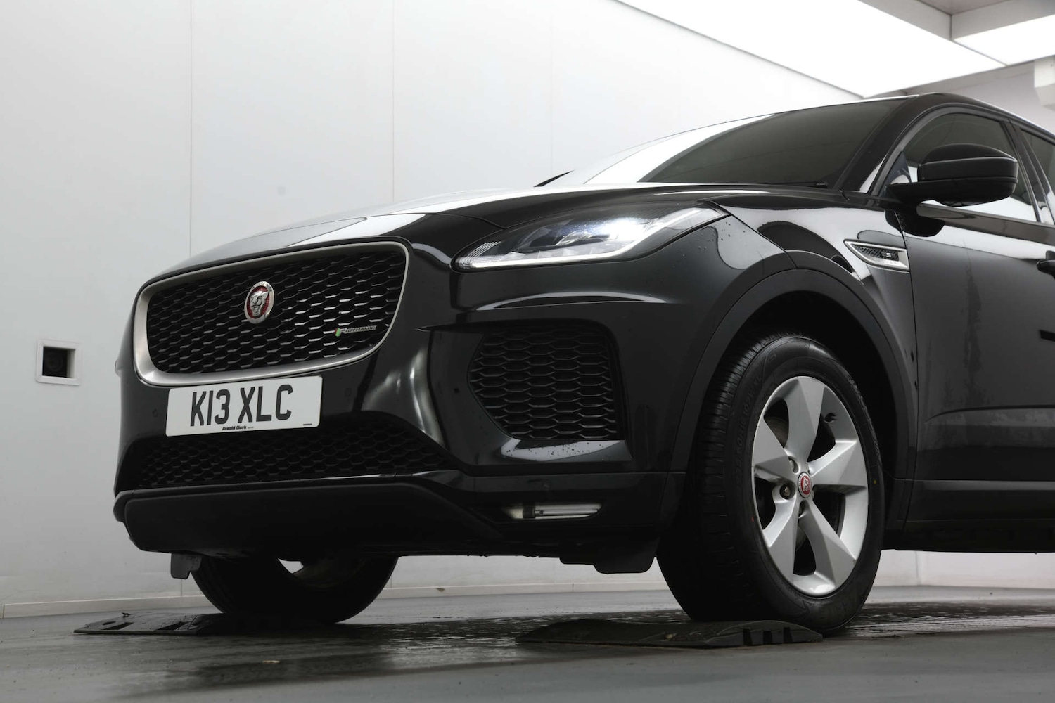 Used Jaguar E-Pace 2019 for sale - 76829896: Photo 6