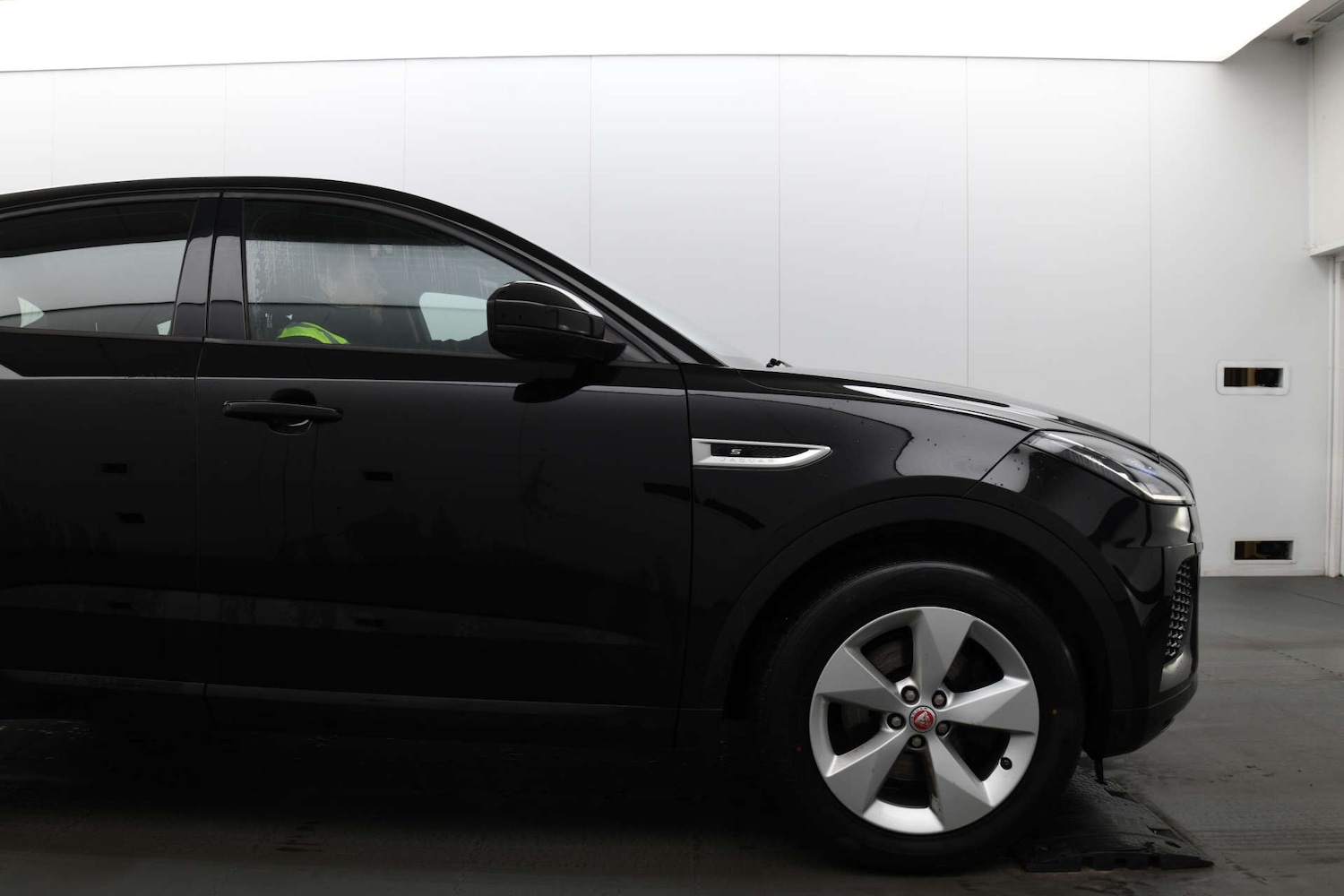 Used Jaguar E-Pace 2019 for sale - 76829896: Photo 9