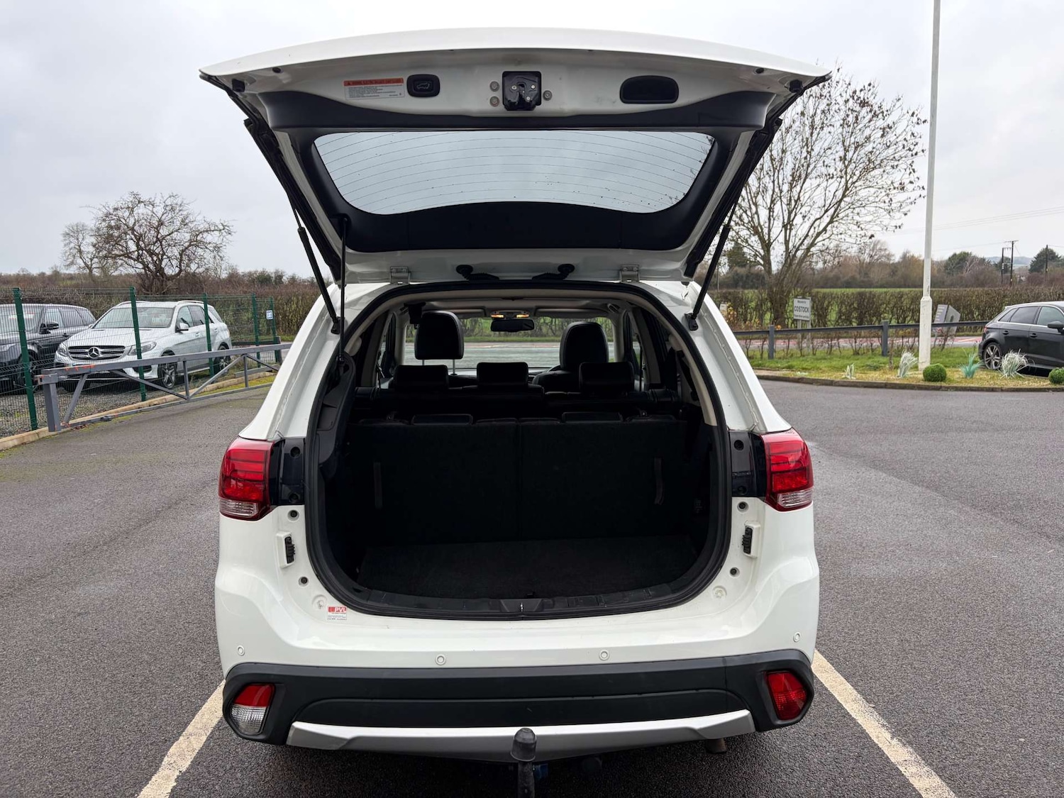 Used Mitsubishi Outlander 2018 for sale - 76949883: Photo 15