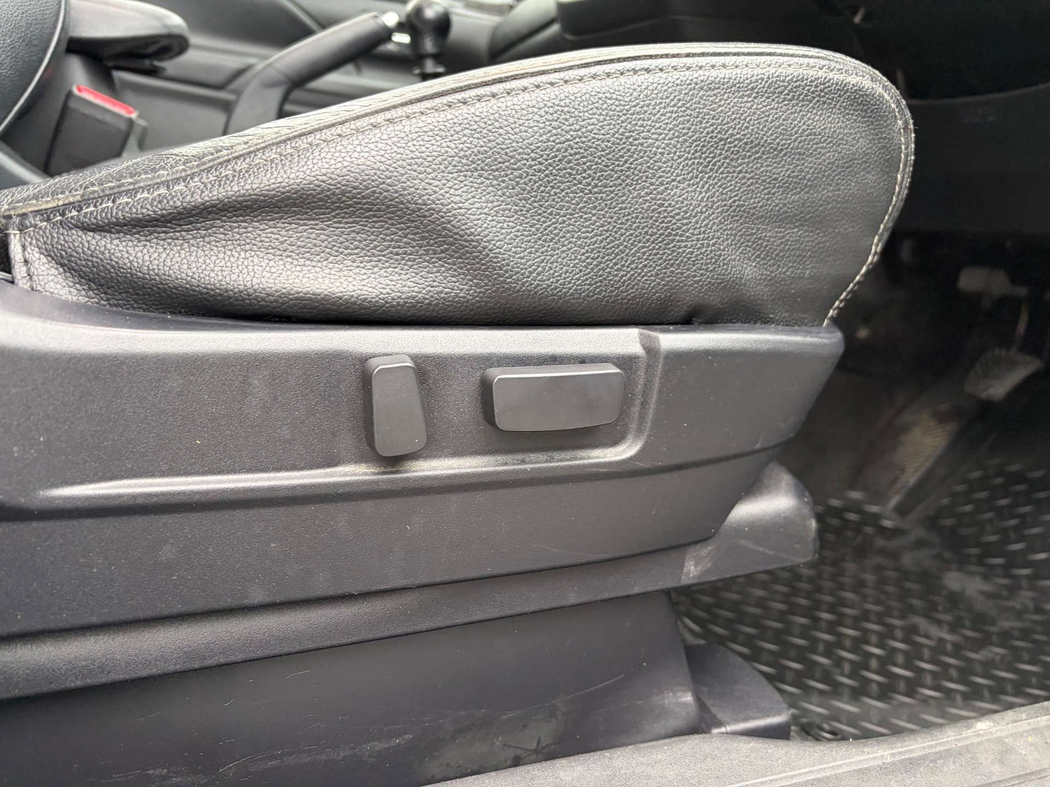 Used Mitsubishi Outlander 2018 for sale - 76949883: Photo 30