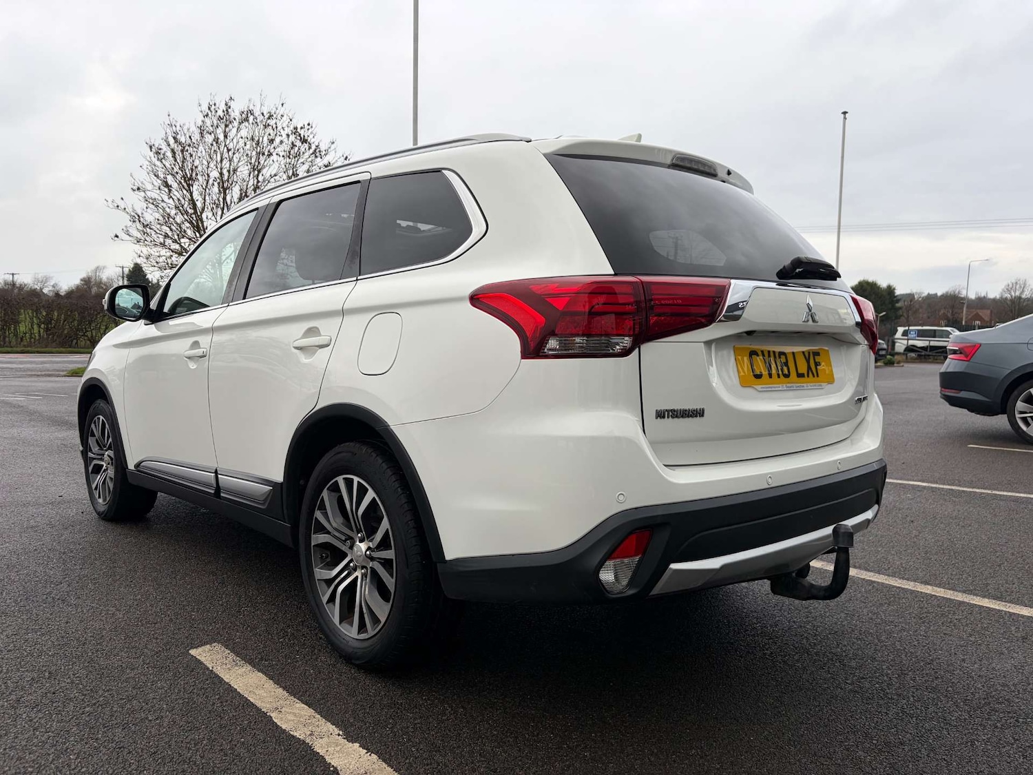 Used Mitsubishi Outlander 2018 for sale - 76949883: Photo 5