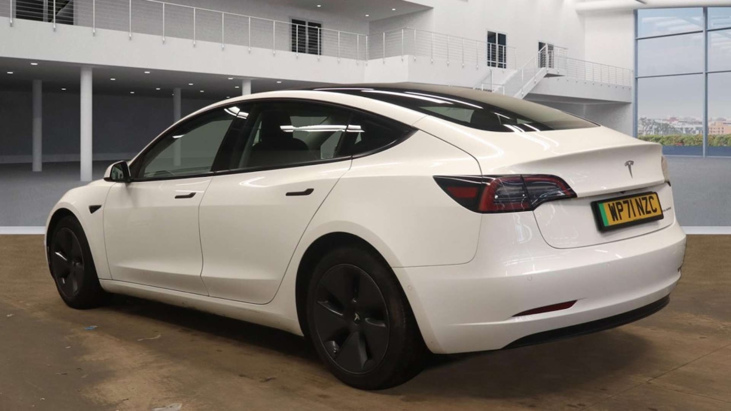 Used Tesla Model 3 2021 for sale - 77880408: Photo 4