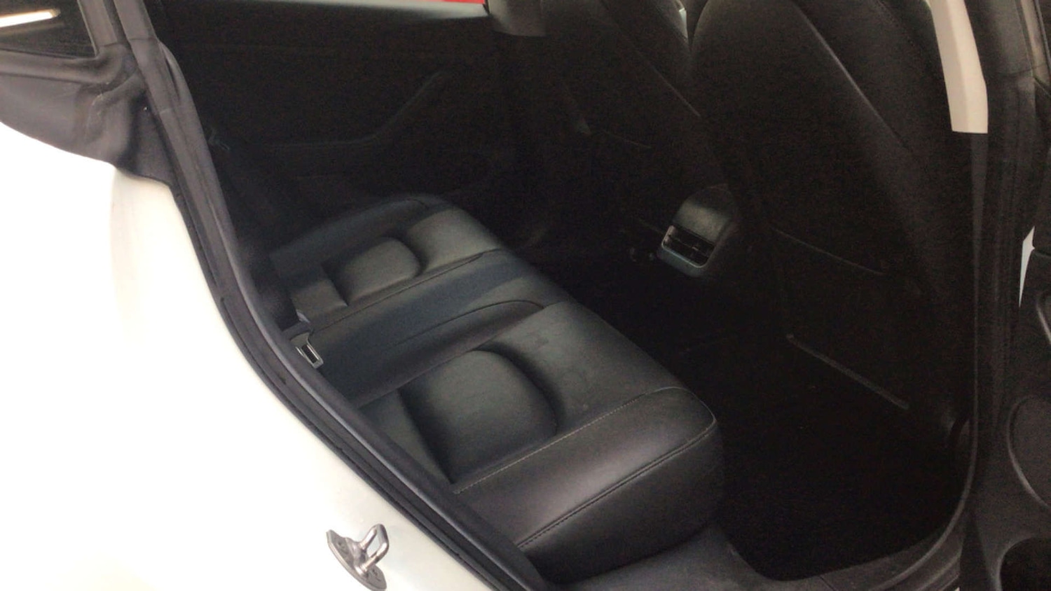 Used Tesla Model 3 2021 for sale - 77880408: Photo 9