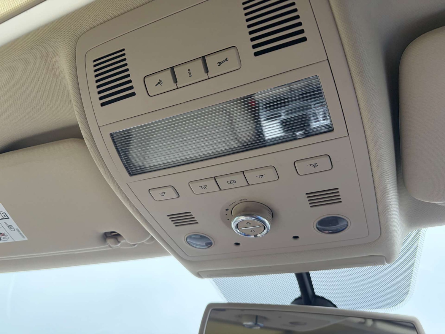 Used Volkswagen Touareg 2015 for sale - 77313744: Photo 53