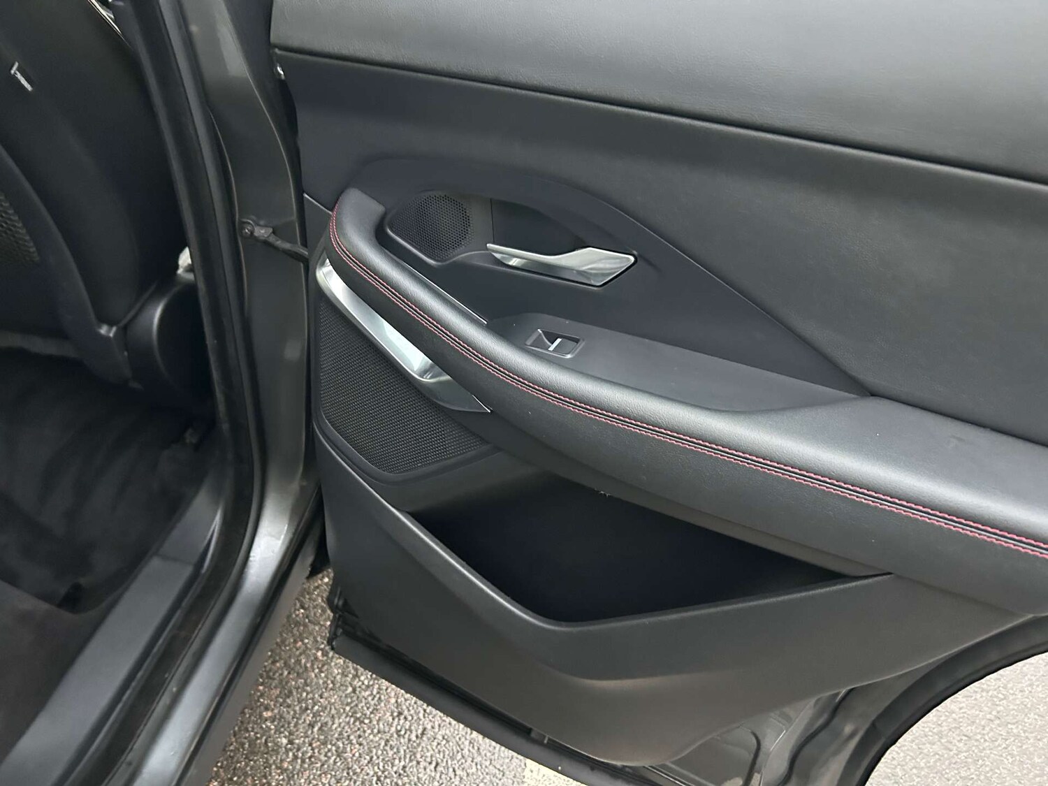 Used Jaguar E-Pace 2019 for sale - 76352620: Photo 24