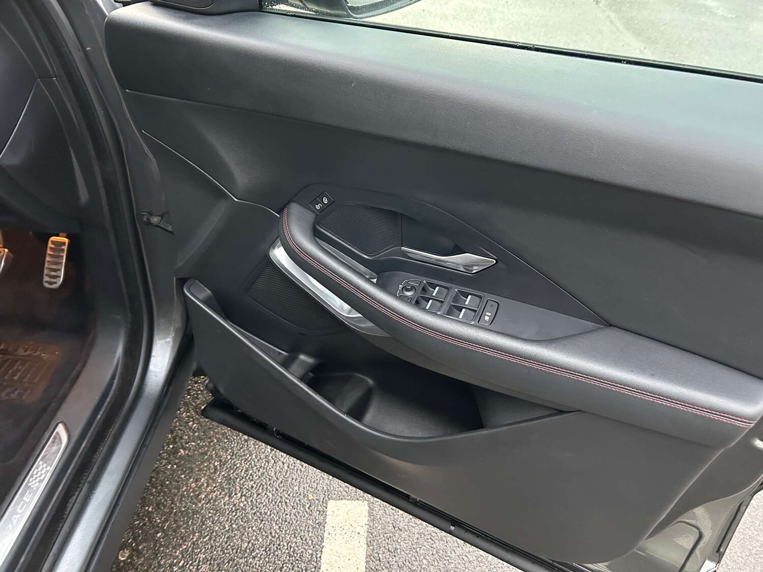 Used Jaguar E-Pace 2019 for sale - 76352620: Photo 36