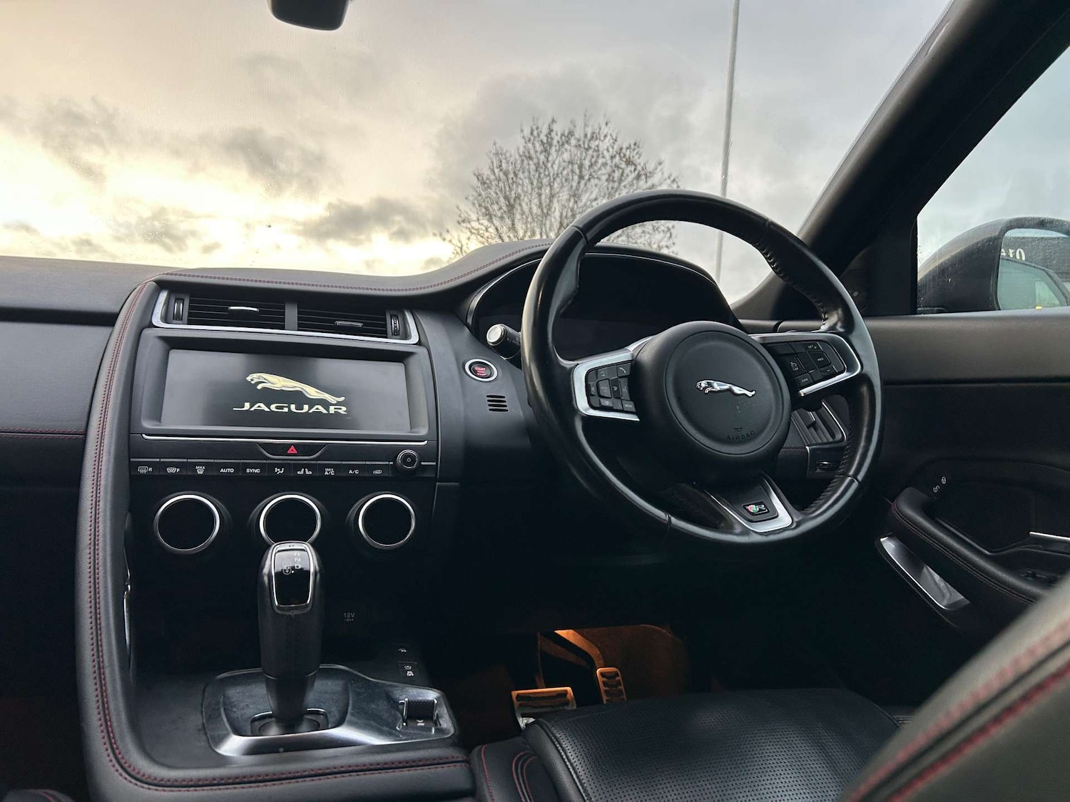 Used Jaguar E-Pace 2019 for sale - 76352620: Photo 41