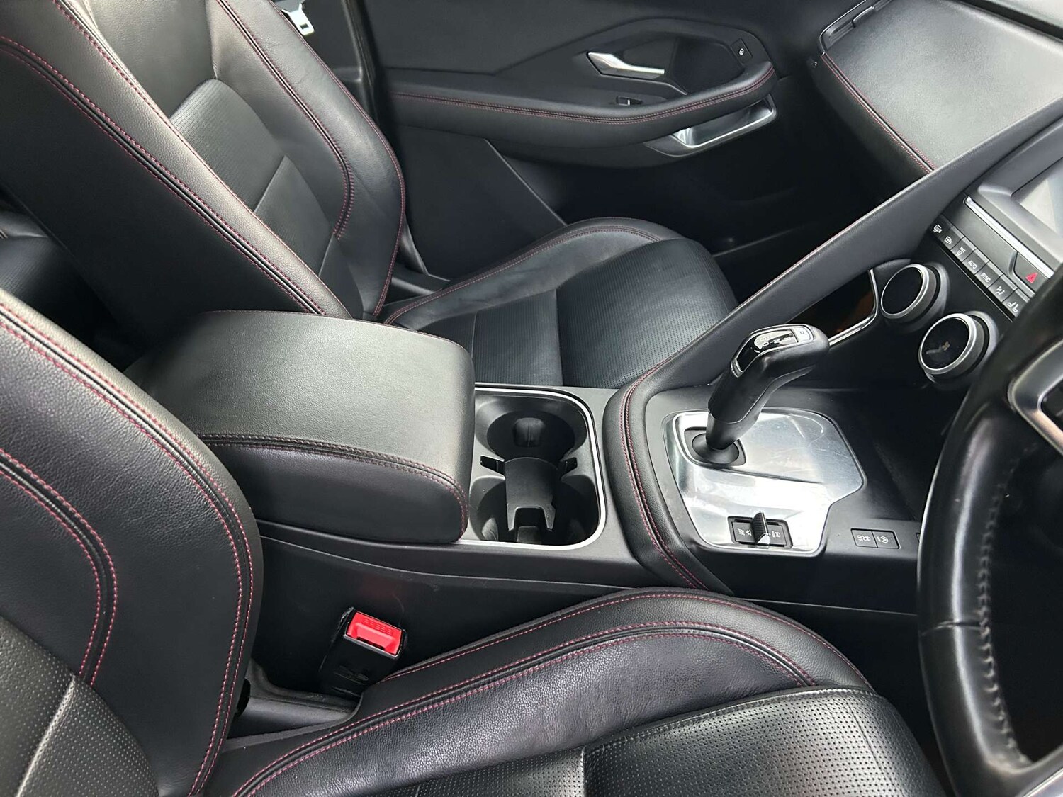 Used Jaguar E-Pace 2019 for sale - 76352620: Photo 46