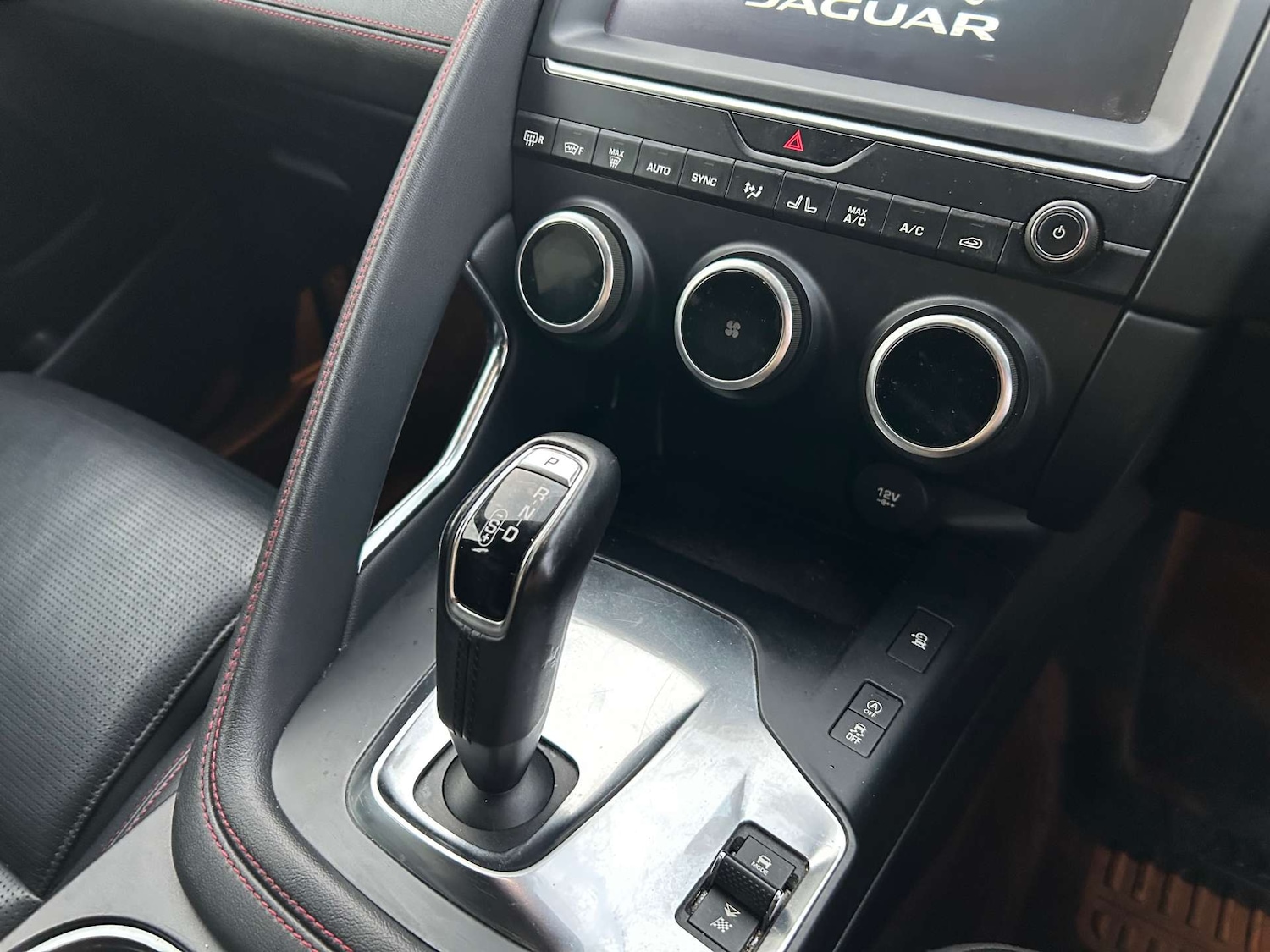 Used Jaguar E-Pace 2019 for sale - 76352620: Photo 50