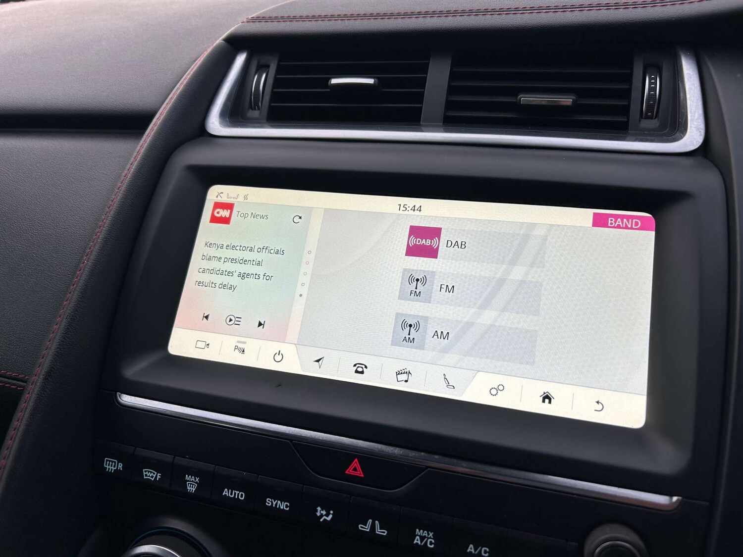 Used Jaguar E-Pace 2019 for sale - 76352620: Photo 59