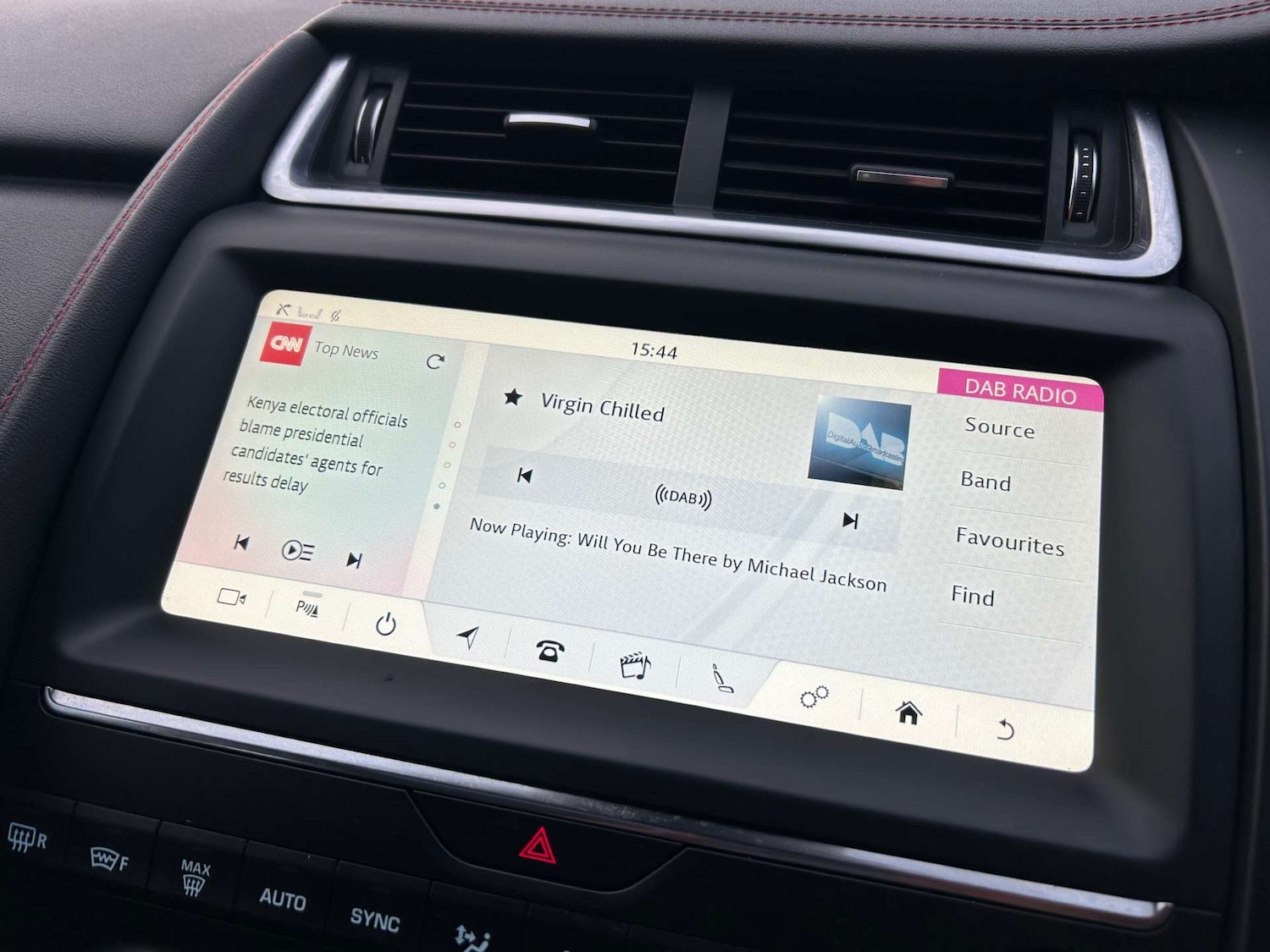 Used Jaguar E-Pace 2019 for sale - 76352620: Photo 64