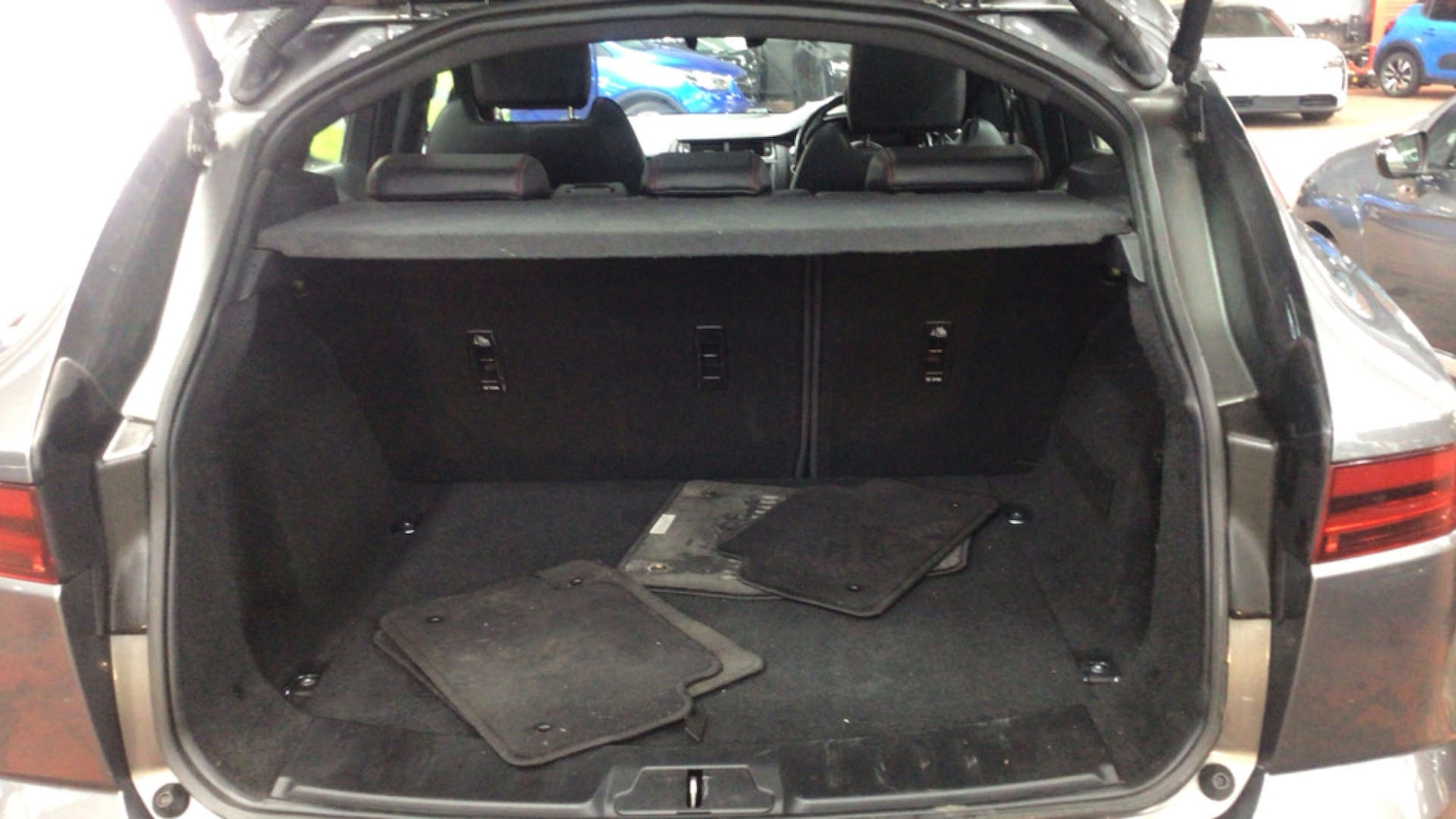 Used Jaguar E-Pace 2019 for sale - 76352620: Photo 8