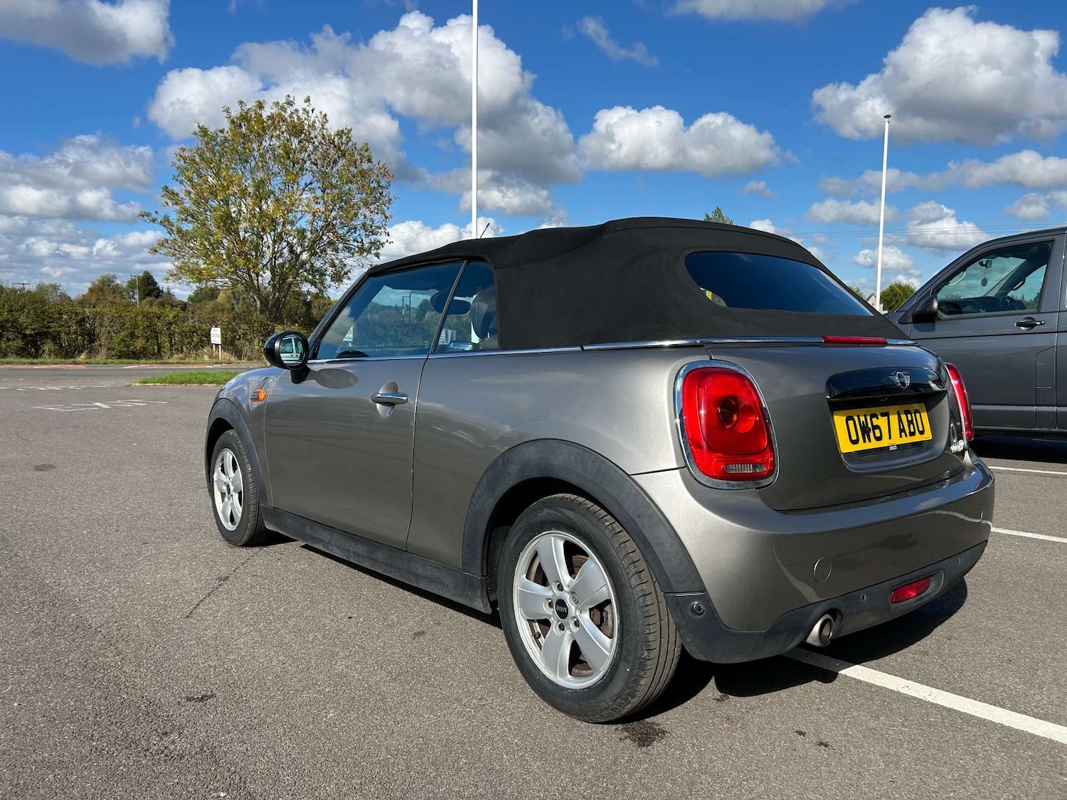 Used MINI Convertible 2018 for sale - 76601685: Photo 14