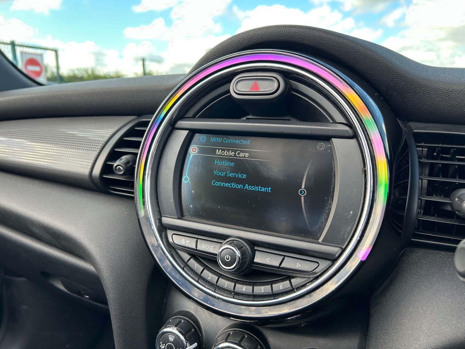 Used MINI Convertible 2018 for sale - 76601685: Photo 32