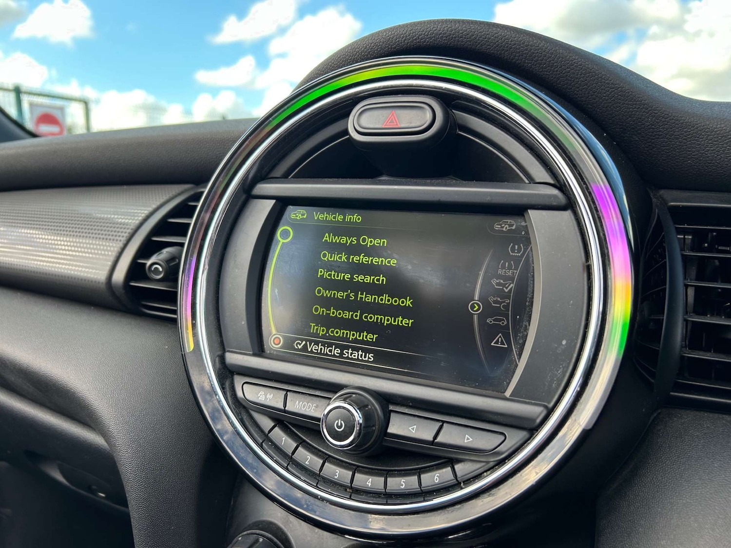 Used MINI Convertible 2018 for sale - 76601685: Photo 34