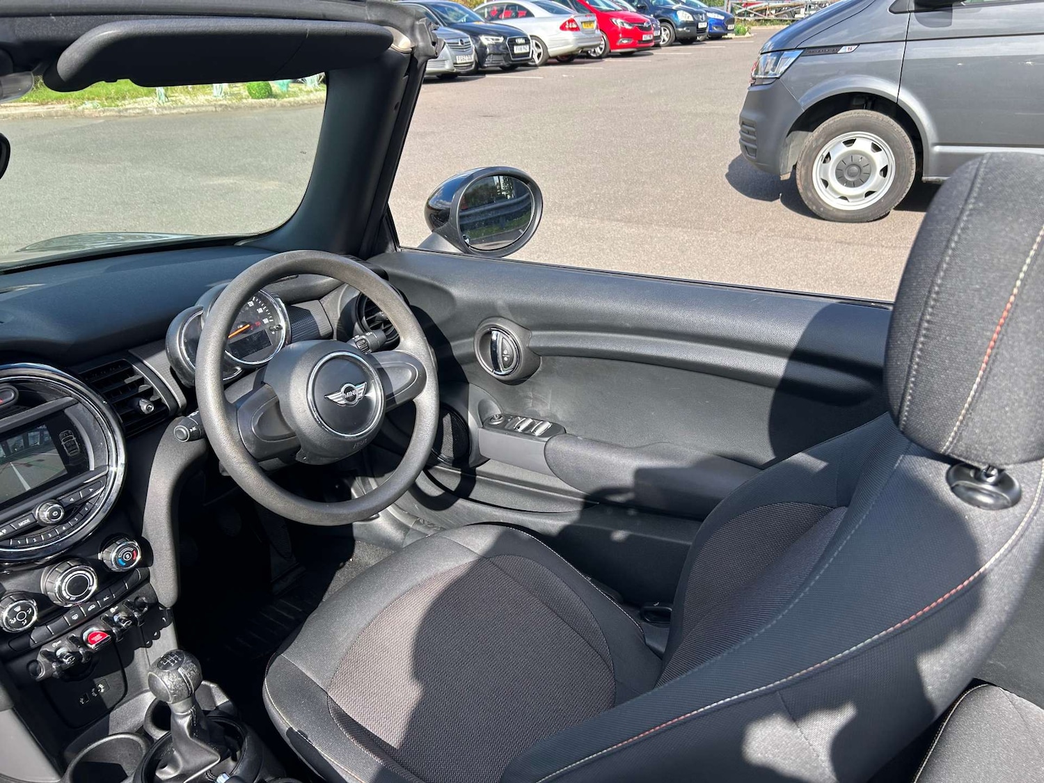 Used MINI Convertible 2018 for sale - 76601685: Photo 41