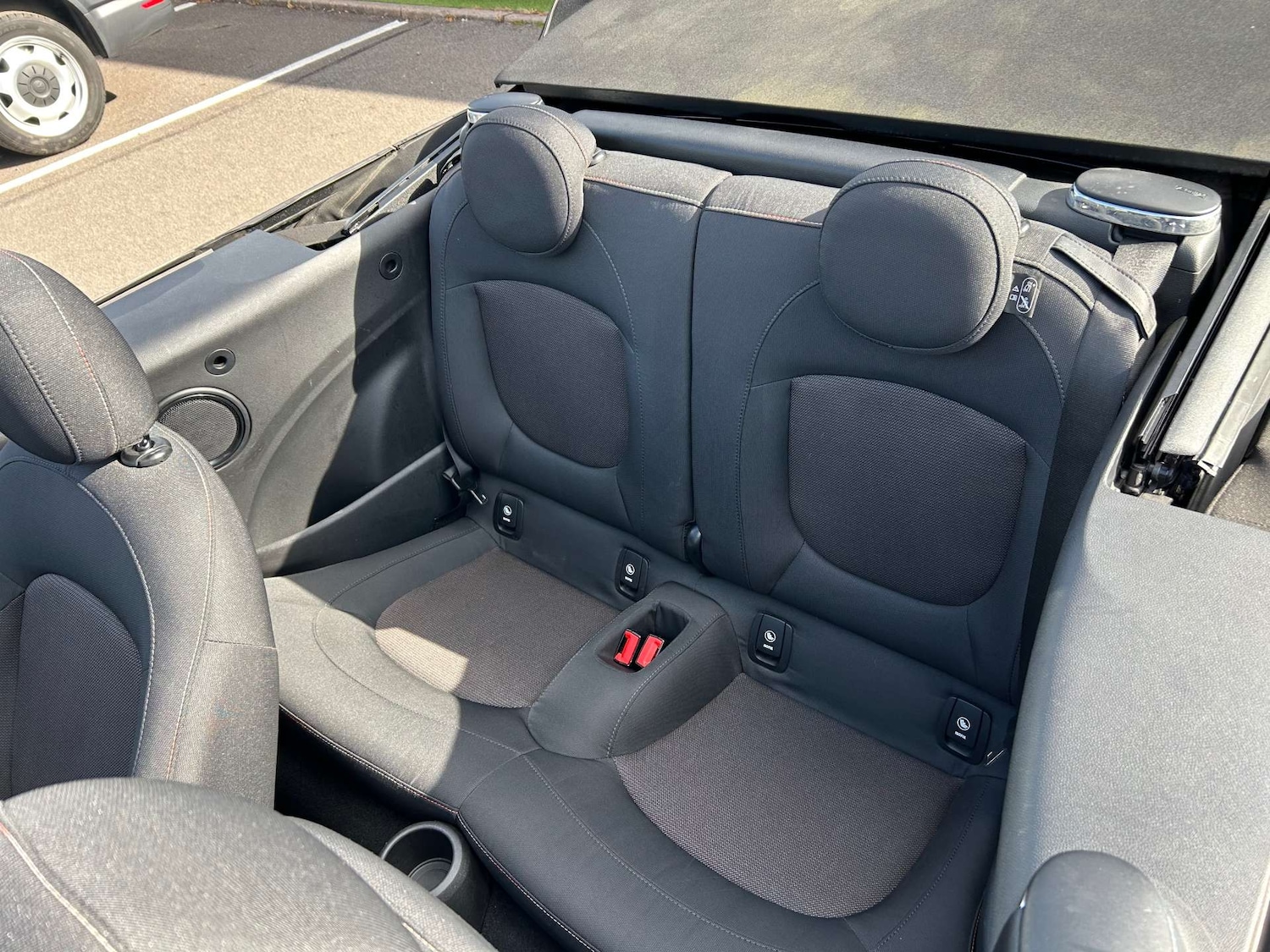 Used MINI Convertible 2018 for sale - 76601685: Photo 44