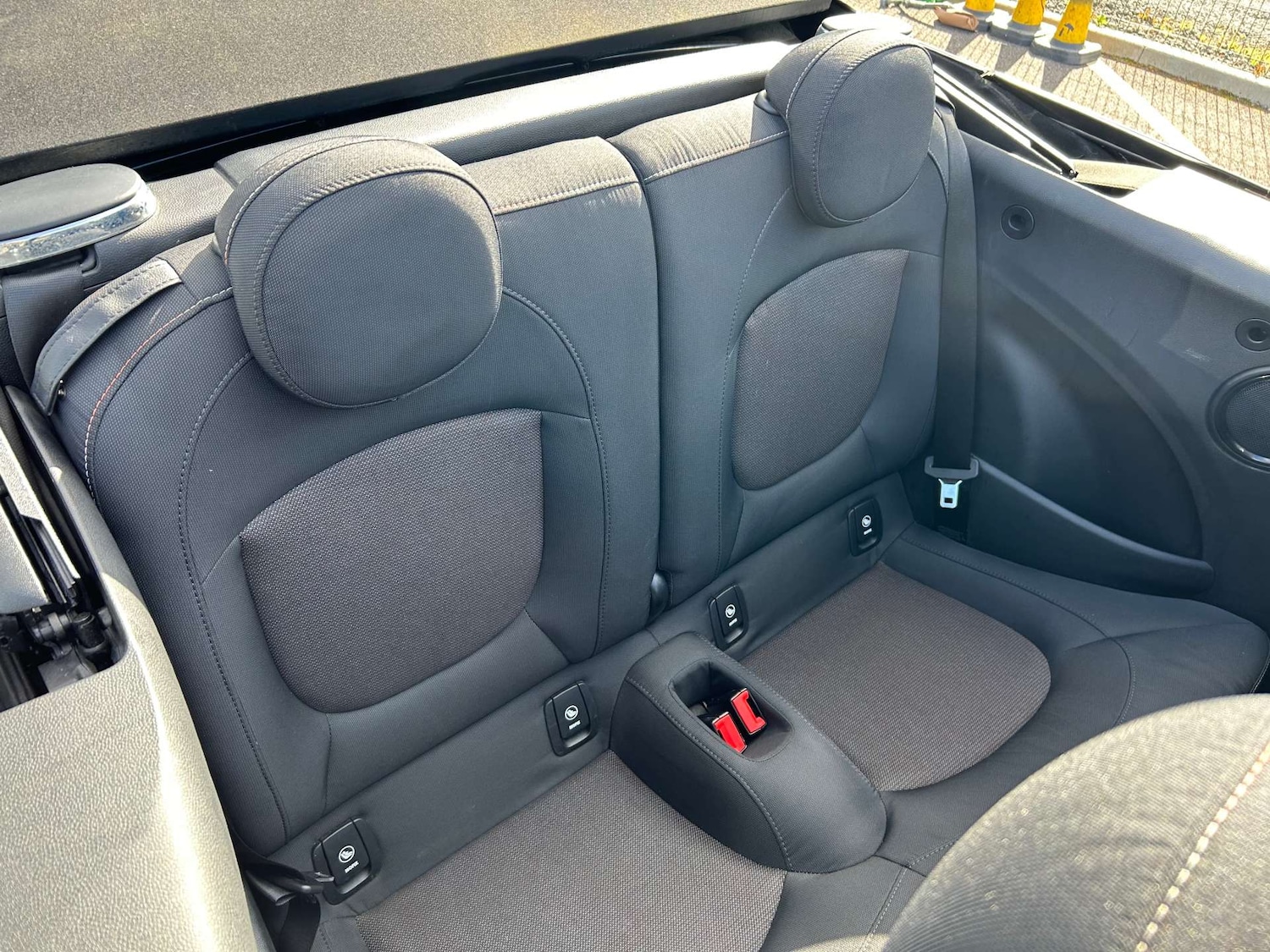 Used MINI Convertible 2018 for sale - 76601685: Photo 47