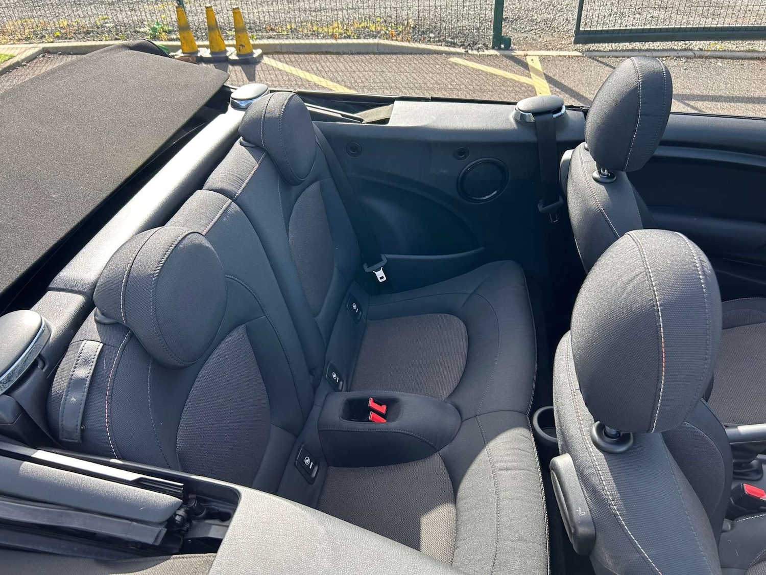 Used MINI Convertible 2018 for sale - 76601685: Photo 48