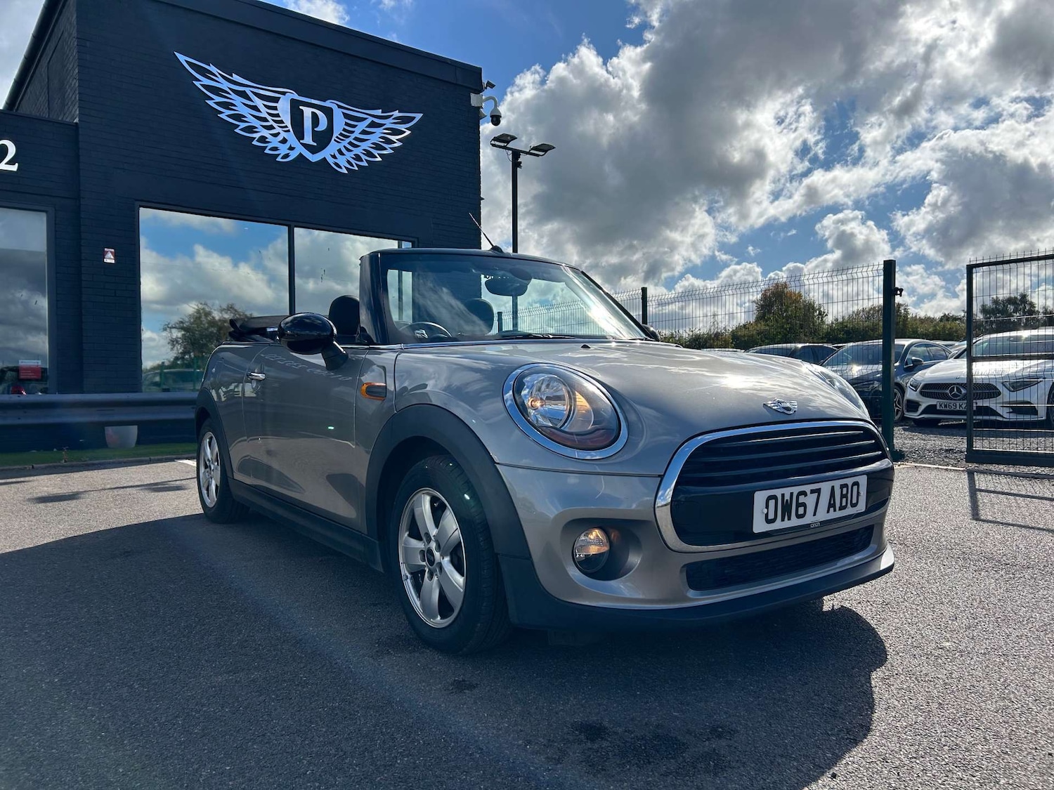 Used MINI Convertible 2018 for sale - 76601685: Photo 58