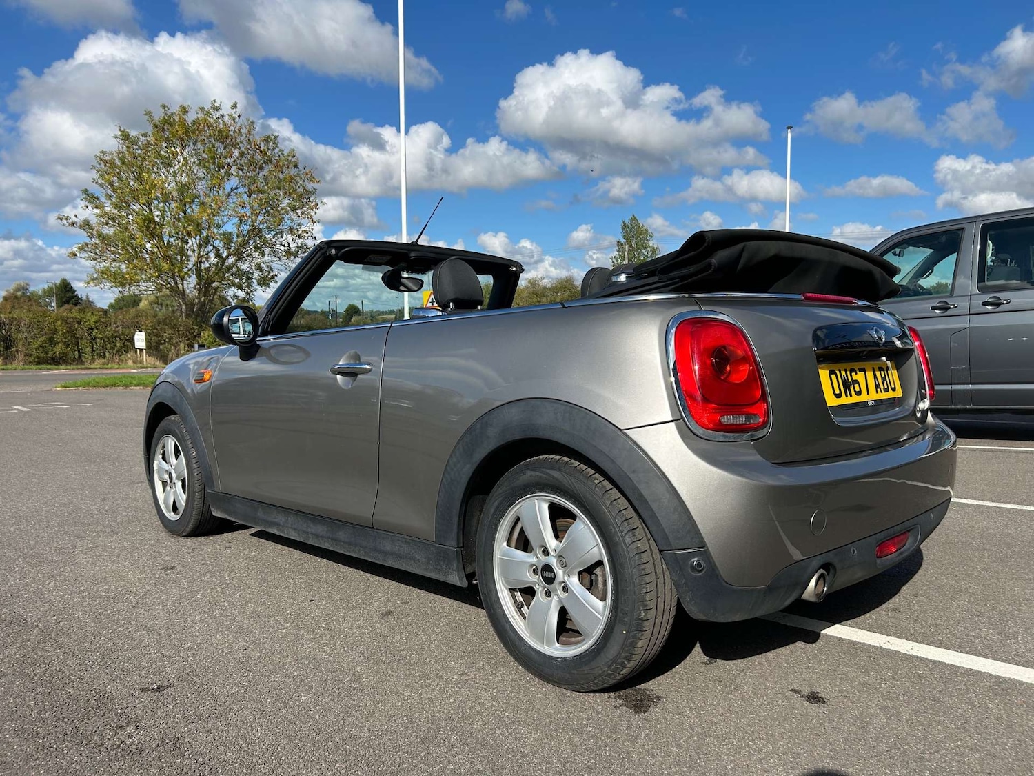 Used MINI Convertible 2018 for sale - 76601685: Photo 6