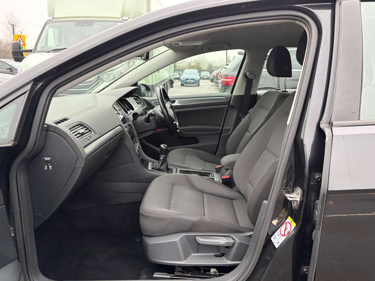 Used Volkswagen Golf 2018 for sale - 77482438: Photo 15