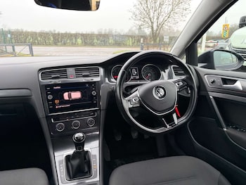 Used Volkswagen Golf 2018 for sale - 77482438: Photo