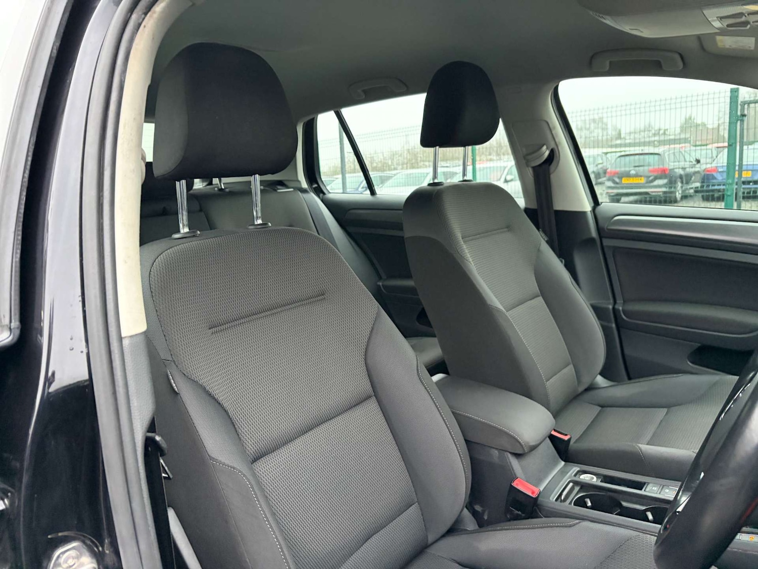 Used Volkswagen Golf 2018 for sale - 77482438: Photo 39