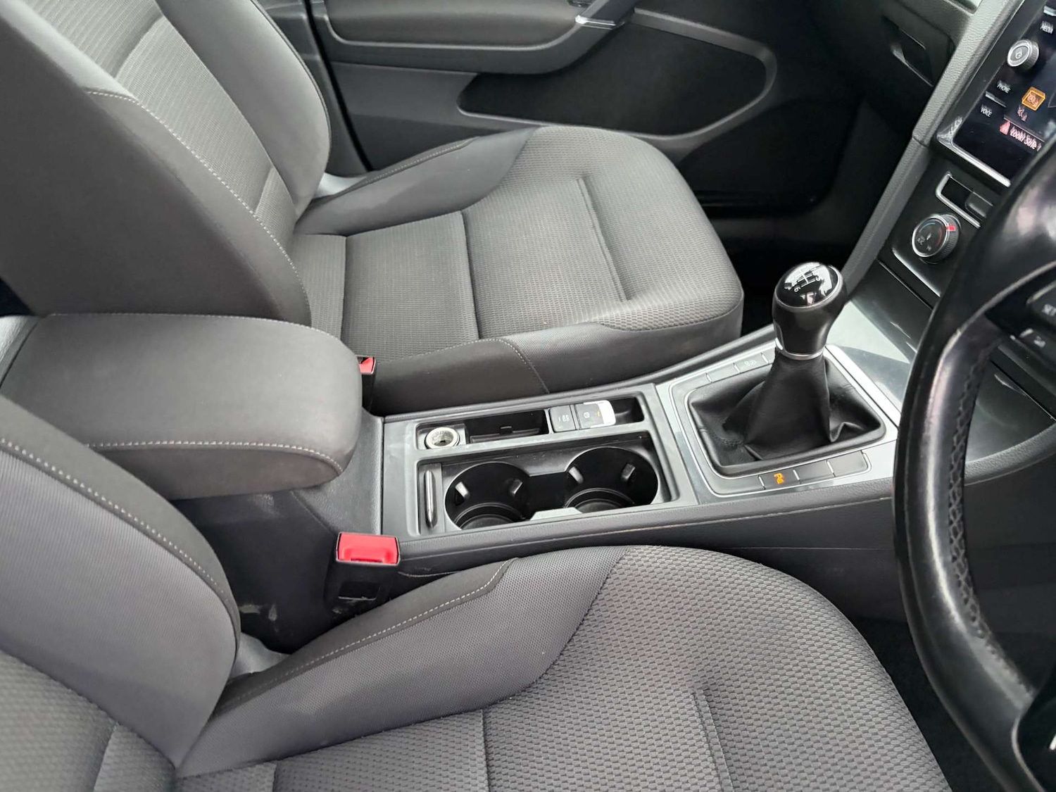 Used Volkswagen Golf 2018 for sale - 77482438: Photo 44