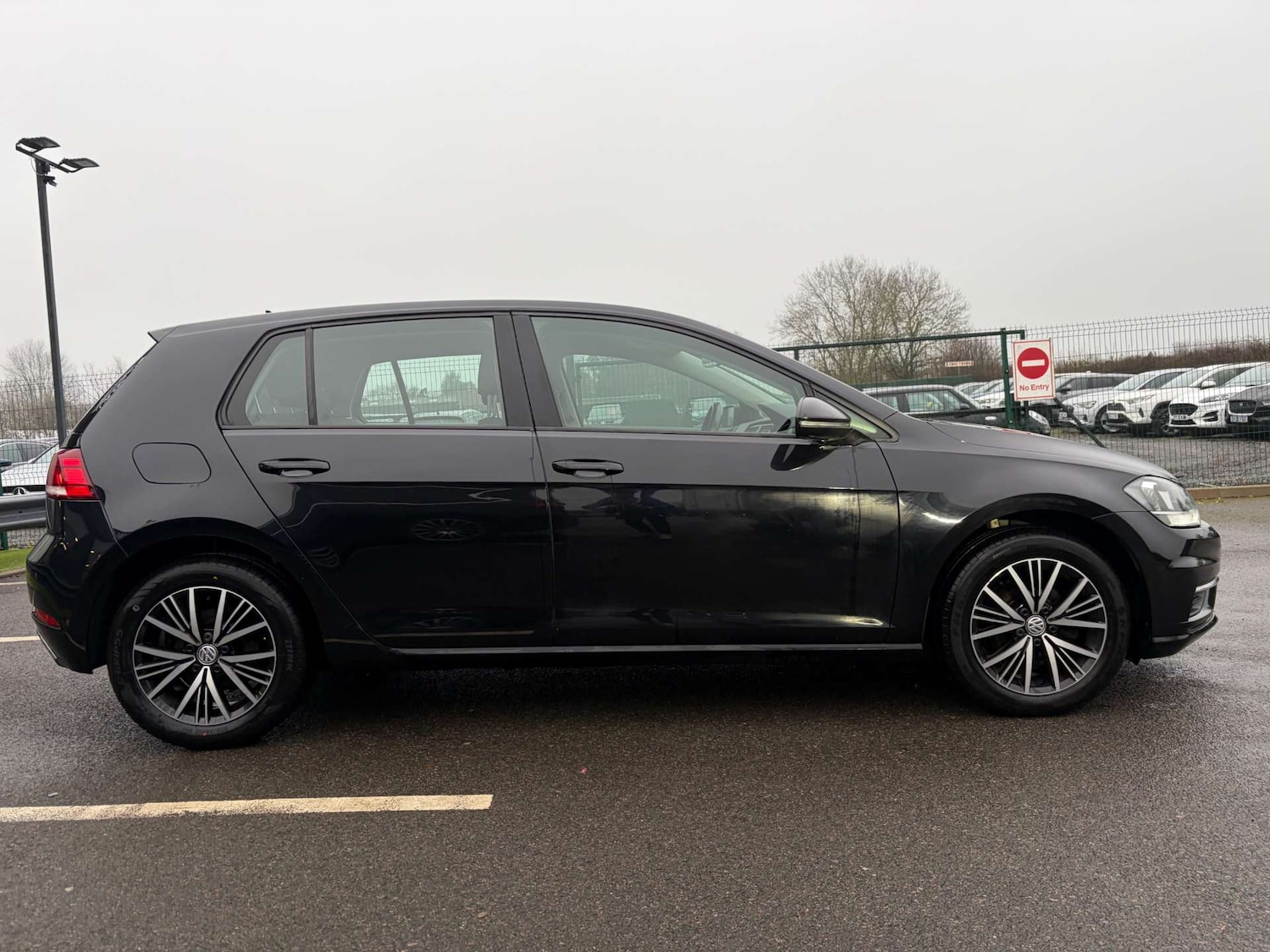 Used Volkswagen Golf 2018 for sale - 77482438: Photo 9