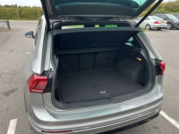 Used Volkswagen Tiguan 2020 for sale - 76216604: Photo 35