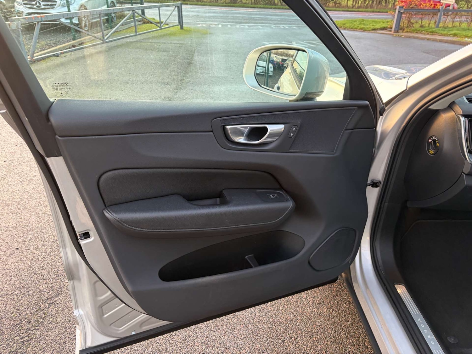 Used Volvo XC60 2017 for sale - 76941667: Photo 14