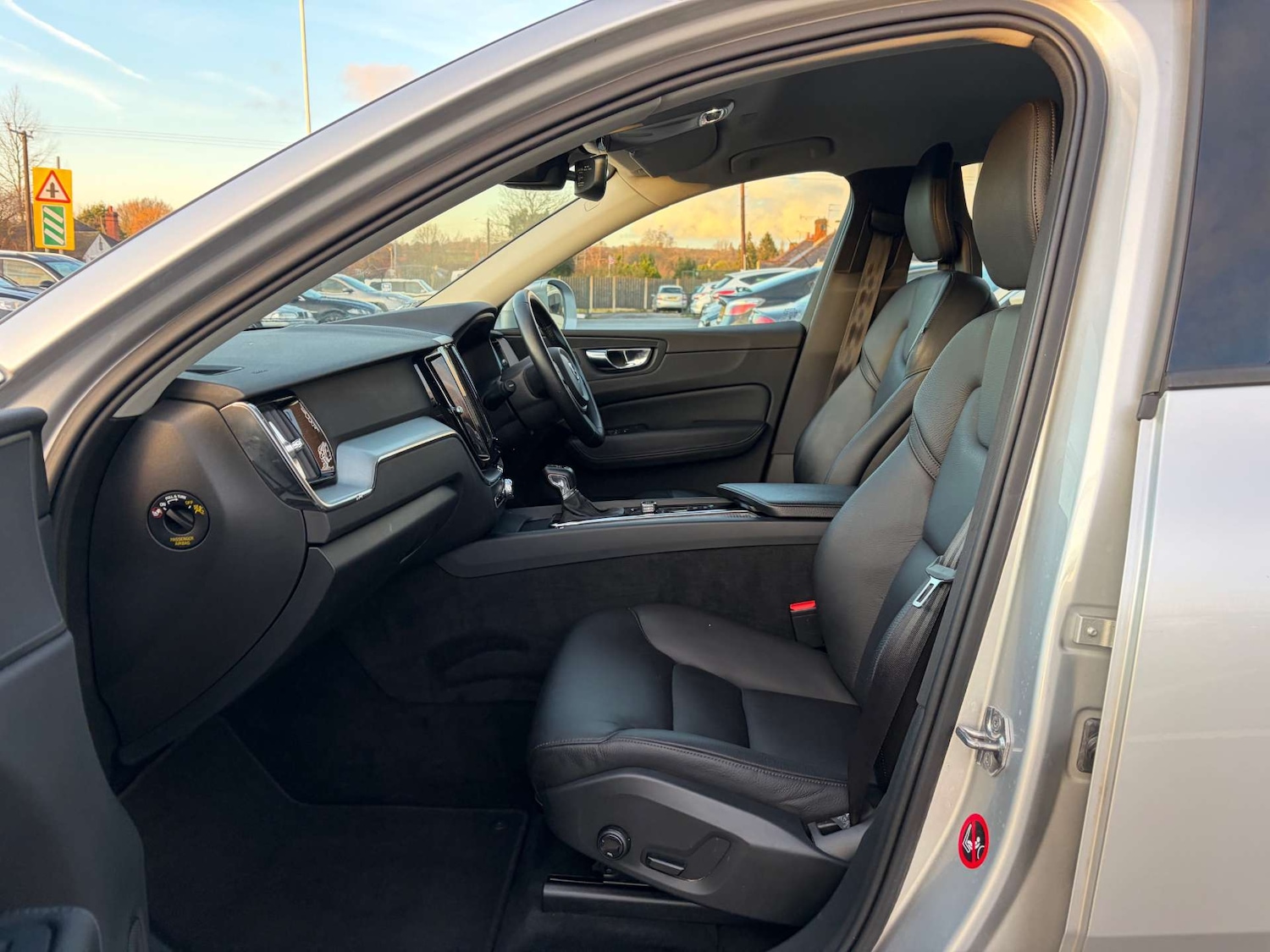 Used Volvo XC60 2017 for sale - 76941667: Photo 15