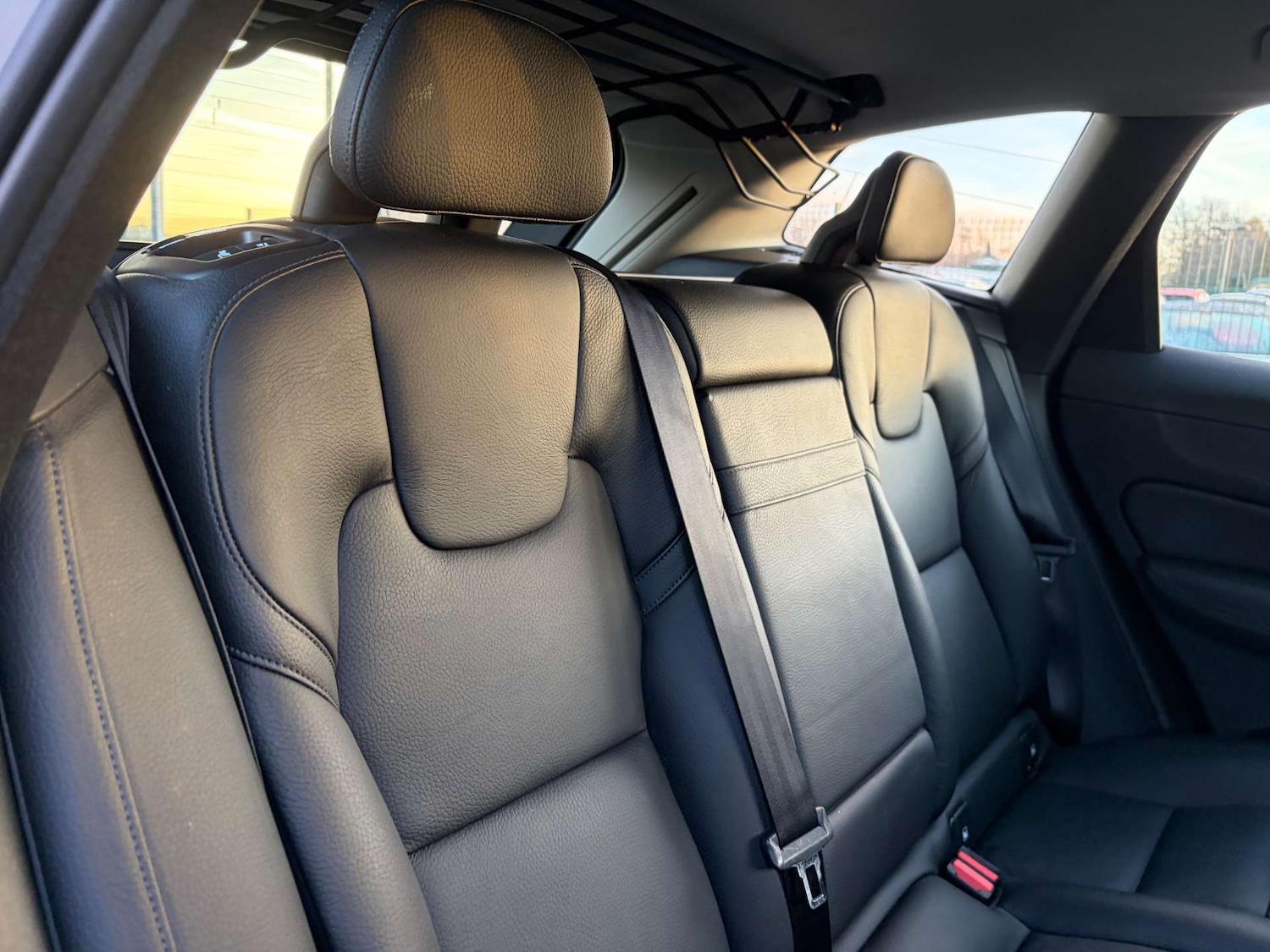 Used Volvo XC60 2017 for sale - 76941667: Photo 32