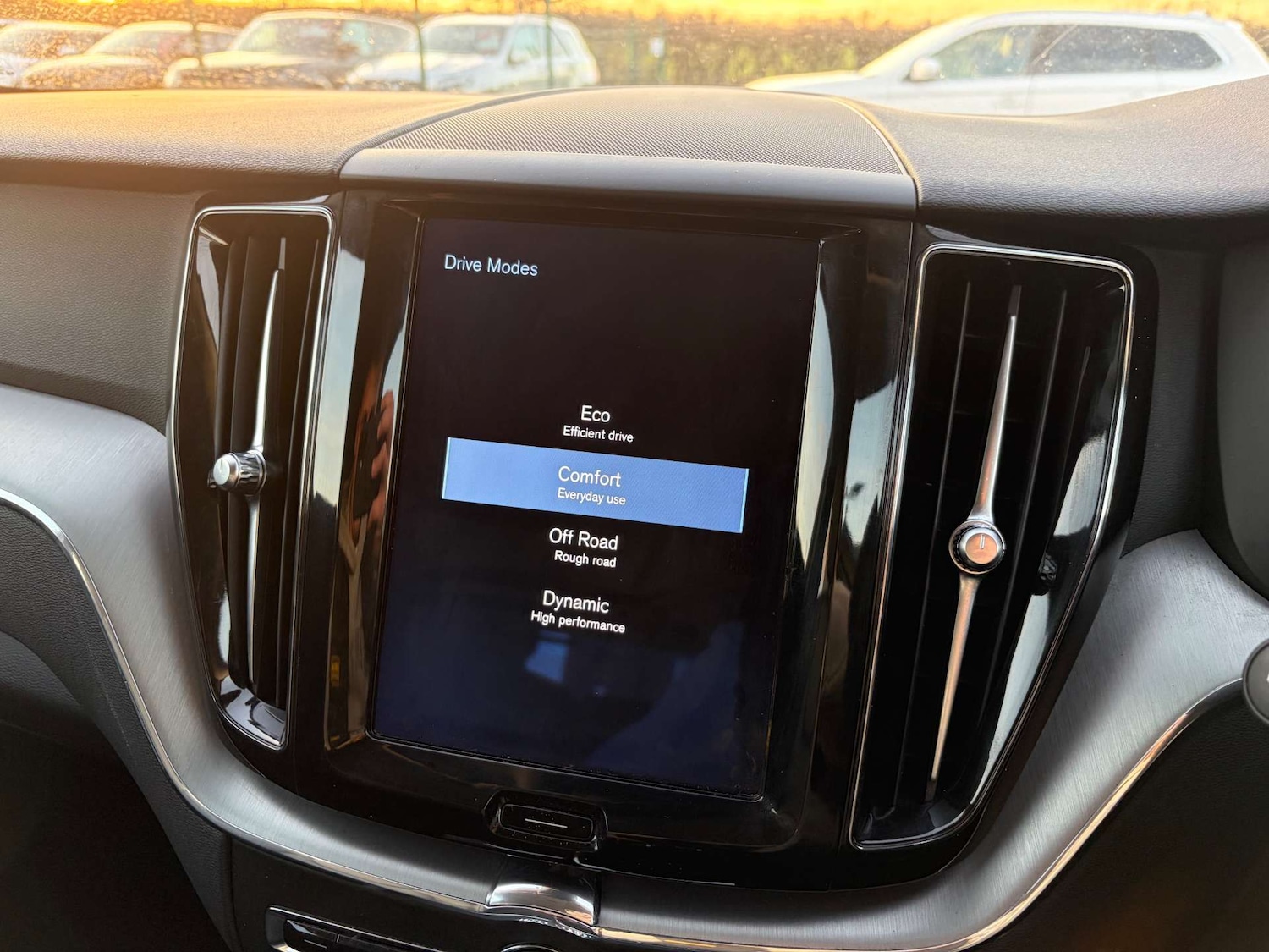 Used Volvo XC60 2017 for sale - 76941667: Photo 58